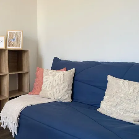 Studio Cosy Avec Terrasse - Gare A 2Min & Wifi * Compiègne