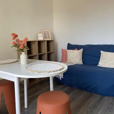 Cosy Avec Terrasse - Gare A 2min & Wifi Appartement *