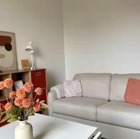 Appartement Cosy Avec Terrasse - Gare A 2min & Wifi